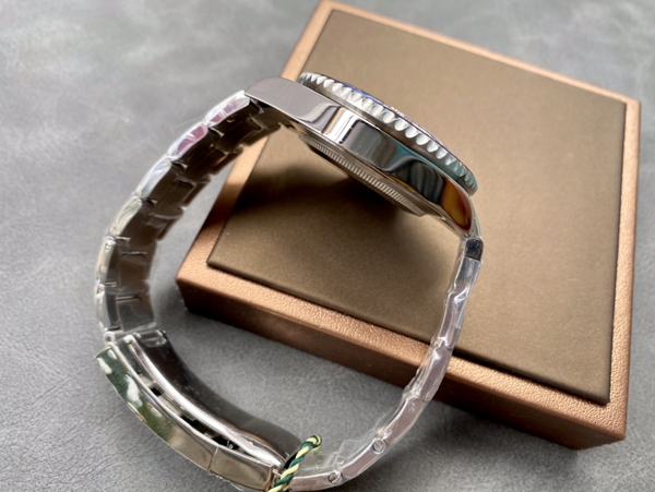 激安ロレックス内部構造